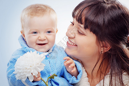 母亲有子女育儿工作室女儿家庭童年衣服蓝色婴儿父母母性图片