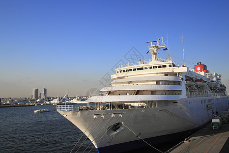 奥桑巴希横滨码头游轮巡航港口旅游天空旅行码头海洋假期娱乐白色图片