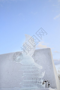 日本日积雪节季节蓝天雪祭雕像冻结雕刻图片
