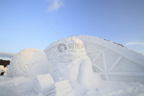 日本日积雪节冻结雕刻季节雕像雪祭蓝天图片