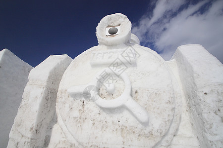 日本日积雪节雕像季节冻结雕刻雪祭蓝天图片