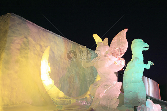 日本日积雪节雕像白色季节雪花水晶雕刻雪祭图片