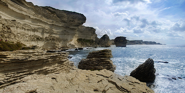 狂风海岸支撑全景风景巨石岩石海滩戏剧性悬崖荒野海洋图片