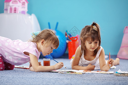 儿童绘图团体孩子们学习女孩苗圃幼儿园青年童年教育绘画图片