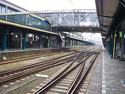 火车站 车道金属平台车站力量货物车辆引擎货运城市速度图片
