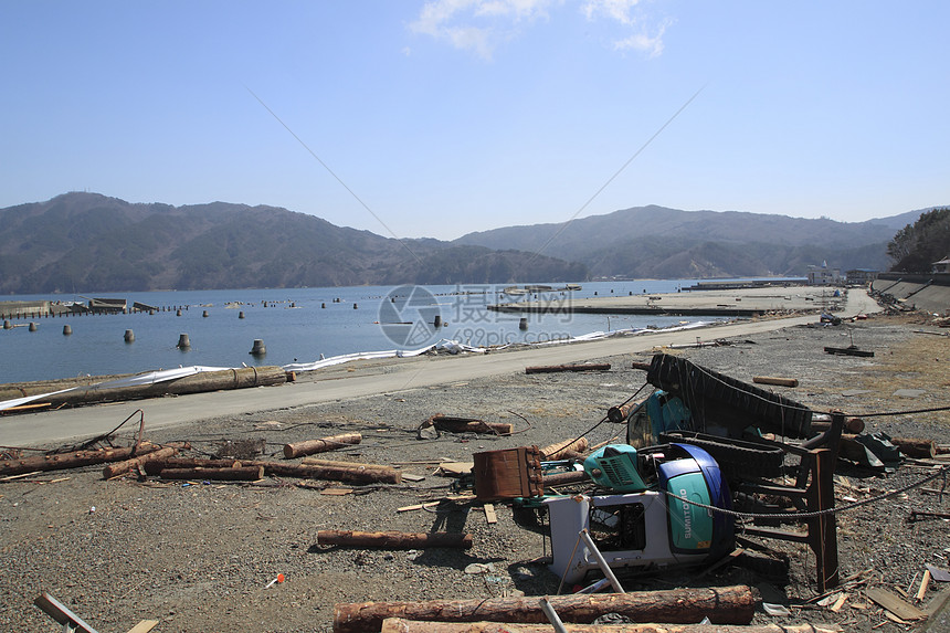 东日本大地震事件损害力量海啸灾难悲哀碰撞图片