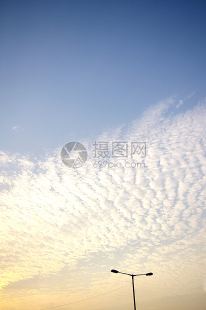 蓝天空背景环境季节天蓝色蓝天天空天气气氛阳光气候云雾图片