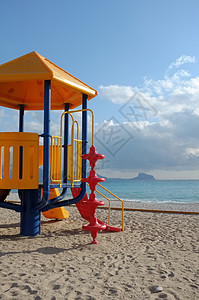海滩设备活力海岸海岸线黄色塑料闲暇休闲海滨支撑溜槽图片