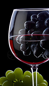 葡萄红葡萄酒瓶子甜点酒杯奢华眼镜水果液体玻璃饮料茶点图片