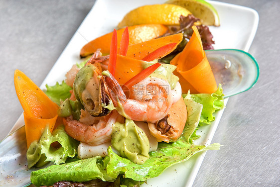 海食沙拉菜盘沙拉蔬菜胡椒营养青菜盘子贝类乌贼对虾宏观图片