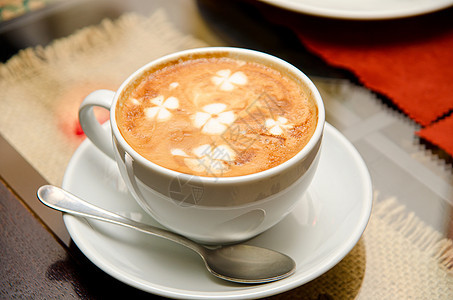 卡布奇诺时间酒吧奢华杯子牛奶咖啡师勺子快报咖啡店早餐泡沫图片