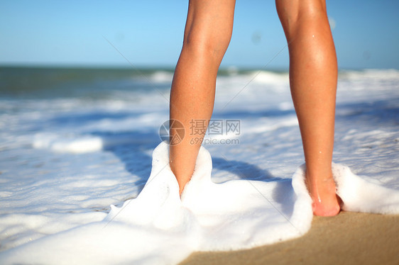 海洋上见脚趾女士女性修脚旅行闲暇皮肤生活身体海滩图片
