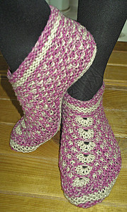 手织女性拖鞋袜子女士衣服手工图片