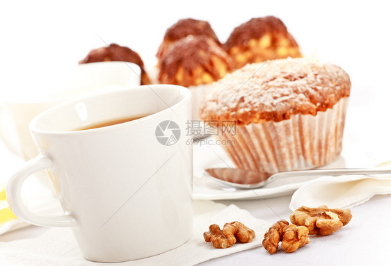 有蛋糕的茶飞碟面包照片甜点杯子烘烤静物核桃坚果奶油图片