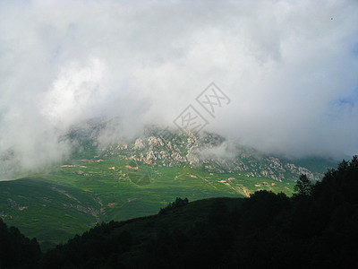 高加索自然保护区壮丽的山地风景图地形山峰峡谷草地土地冰川树木全景旅行荒野图片