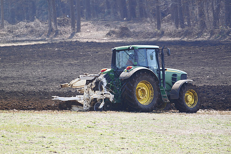 拖拉机播种田地收成机械草地生活农业农田农场场地机器环境图片
