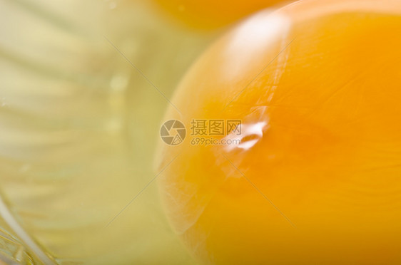 蛋黄色椭圆形蛋壳食物图片