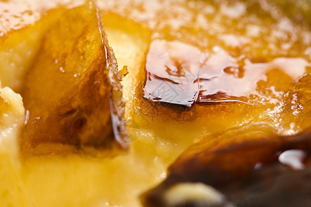 法国甜点     奶油布丁 烧焦霜香草勺子焦糖餐厅三位一体美食模子刀具食物糕点图片