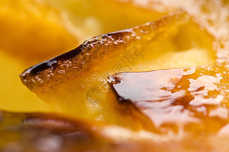 法国甜点     奶油布丁 烧焦霜糕点焦糖美食餐厅模子蛋黄香草食物勺子刀具图片