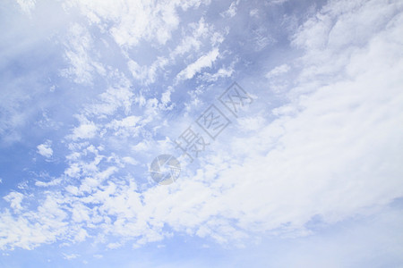 蓝色天空的云白色草地国家太阳天气场景土地天堂风景多云图片