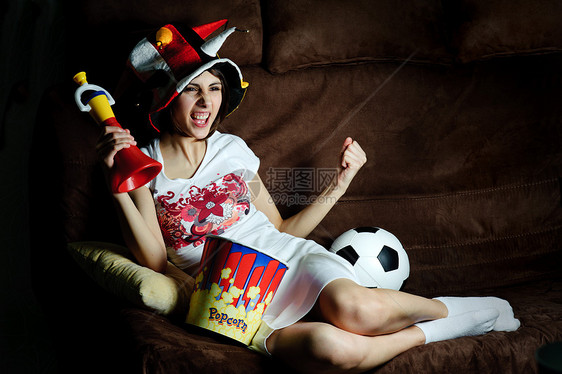 足球球迷运动成人快乐电视女士女孩爆米花喜悦帽子乐趣图片