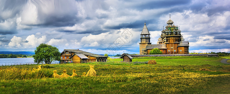 俄罗斯古建筑的木结构建筑合奏农场旅行木头圆顶文化教会基直博物馆旅游图片