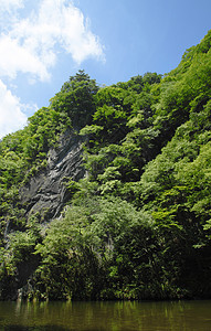 在伊钦诺斯基的Geibi山谷 Iwate旅行假期蓝色谷艺岩石绿色公园天空图片