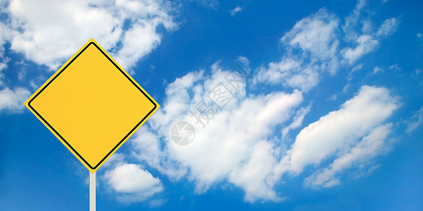 交通信号牌交通警告空白运输水平危险天空蓝色安全钻石图片