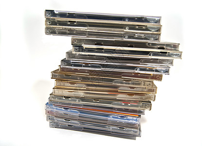 许多 CD 和 DVD 盒图片