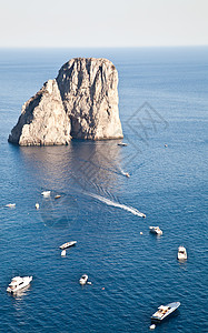 法拉格利奥尼迪卡普里海岸天空海洋岩石海浪树木晴天旅行海滩空气图片