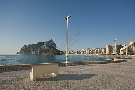 海滩列车支撑海岸水平海洋风景酒店头皮高楼长椅阳光图片