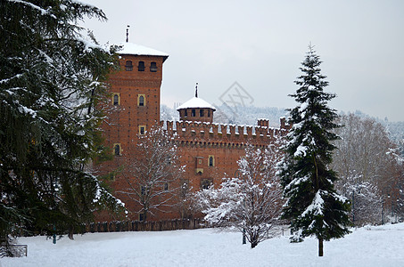 都灵瓦伦蒂诺公园中世纪城堡建筑学城市季节艺术模仿旅行旅游公园建筑历史图片