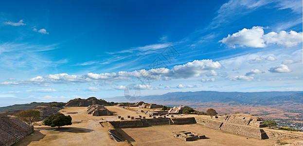 墨西哥蒙特阿尔本圣地的全景(墨西哥)图片