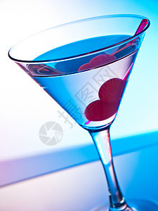 马丁尼语Name派对夜店玻璃饮料对象活力反射蓝色酒精享受图片
