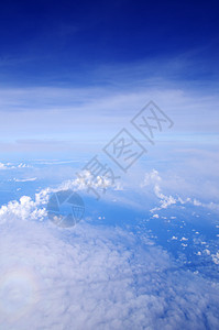 蓝蓝天空自由天际场景蓝色云景美丽气象天堂环境柔软度图片