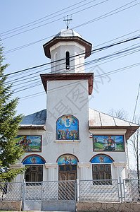 罗马尼亚村的小型正教小教堂图片