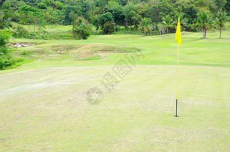 高尔球场高尔夫球风景游戏山脉俱乐部地面场地运动红色绿色图片