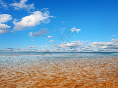 海平面海平线环境海景地平线季节天空波纹微风海洋季节性多云背景图片