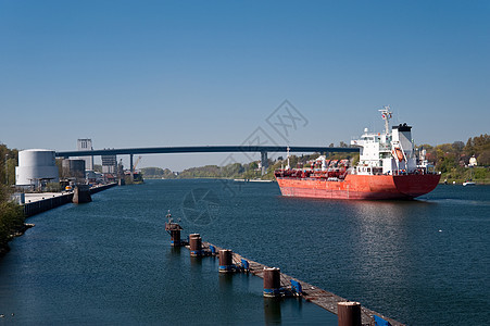 开水运河船运运河码头蓝色锁定建筑船舶交通铁轨导航图片