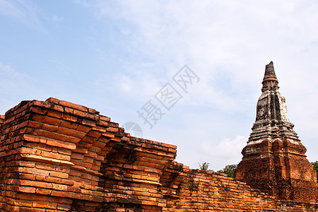 泰国极美的帕果达阿尤塔亚旅行历史寺庙石头蓝色佛教徒旅游建筑建筑学文化图片