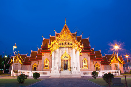 美丽的泰国寺庙大理石宗教地标天空假期旅游精神连体旅行历史性图片