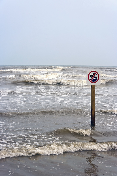 无游泳海岸线邮政红色海洋冒险波浪风险白色危险海浪图片