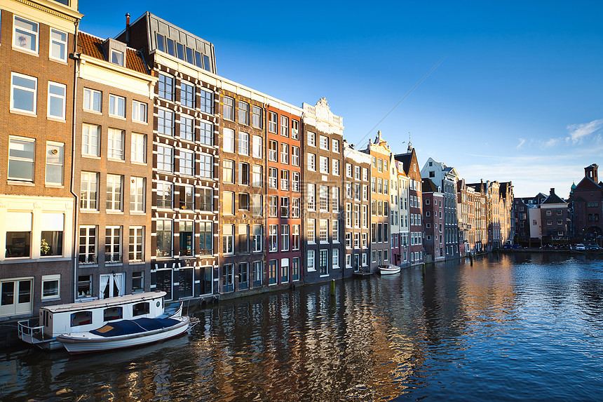 这里是阿姆斯特丹首都房屋建筑学晴天天空运河特丹房子家园建筑图片