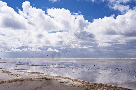 圣彼得湾海滩沿岸娱乐天气沙尘暴风暴海岸天空假期蓝色地平线图片
