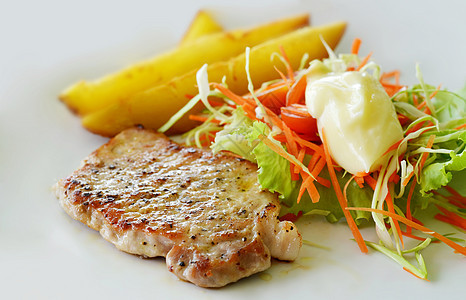 烤猪肉沙拉蔬菜课程牛扒土豆食物用餐美食奶油图片