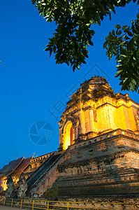 伟大的塔塔瓦切迪卢安寺宗教城市游客历史蓝色旅游文化建筑学天空石头图片
