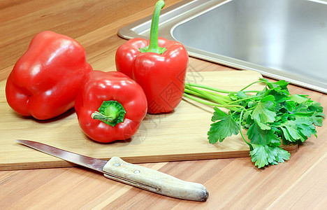 蔬菜柜台香菜厨房用餐地面台面内阁房间家具烤箱图片