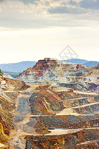 西班牙安达卢西亚 米纳斯德里奥廷托外观露天矿石煤矿营地采矿生态环境楼梯矿业图片