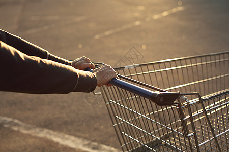 去购物零售市场杂货超市购物中心店铺人类食物蓝色购物车图片