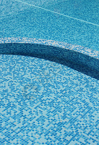 绿宝石池蓝色液体马赛克假期水池瓷砖活力图片